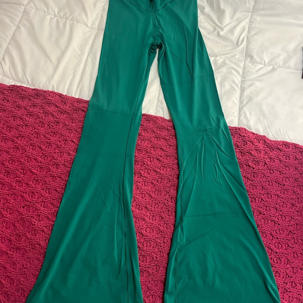Aerie Green Flared Cross Over Twist Leggings